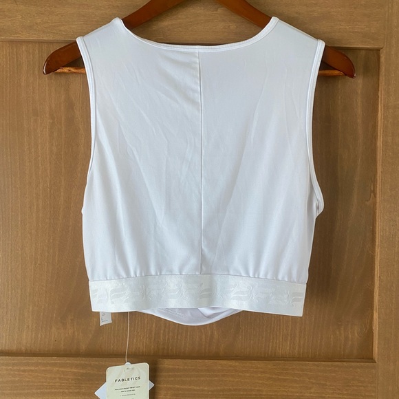 NWT Fabletics Pia Light Front Twist Tank - Picture 3 of 5